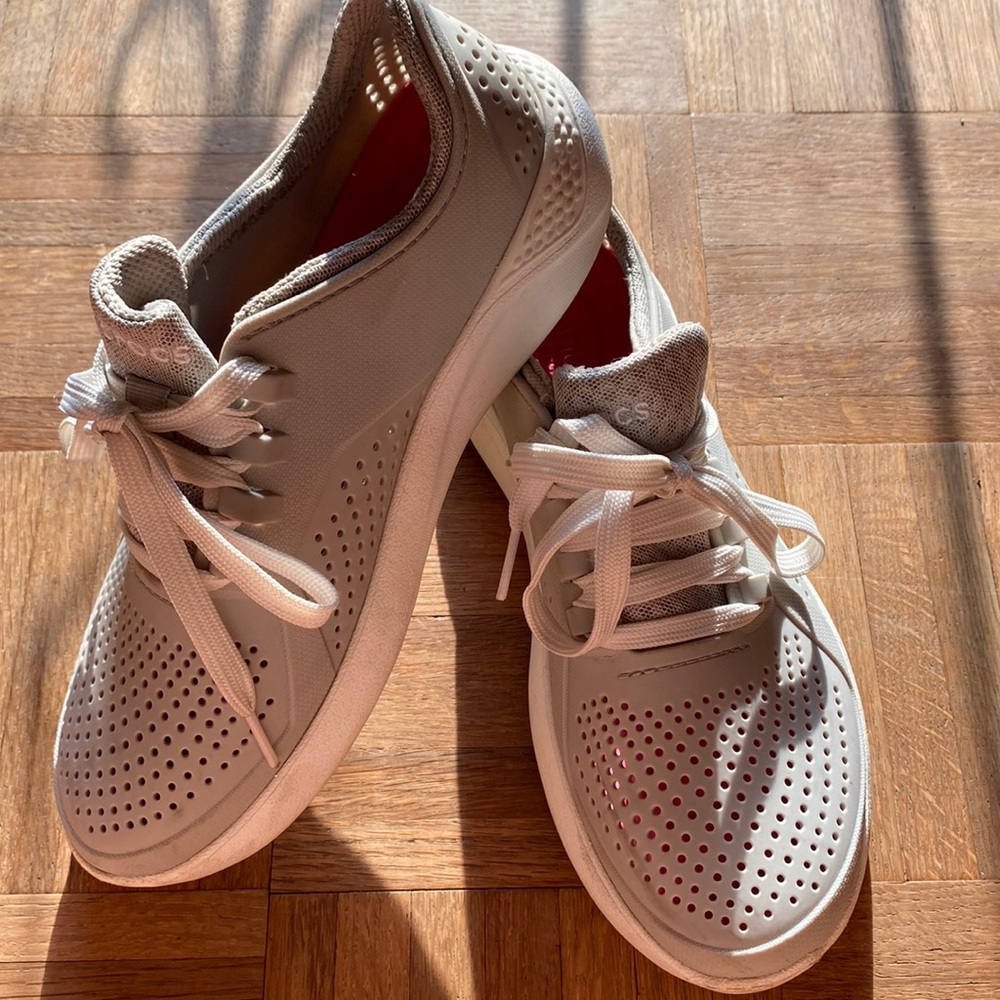 Croc tennis shoes